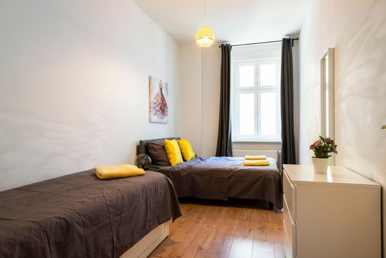 Freshly Renovated 2Br&Lr+Walk-In Rainshower Διαμέρισμα Βερολίνο Εξωτερικό φωτογραφία